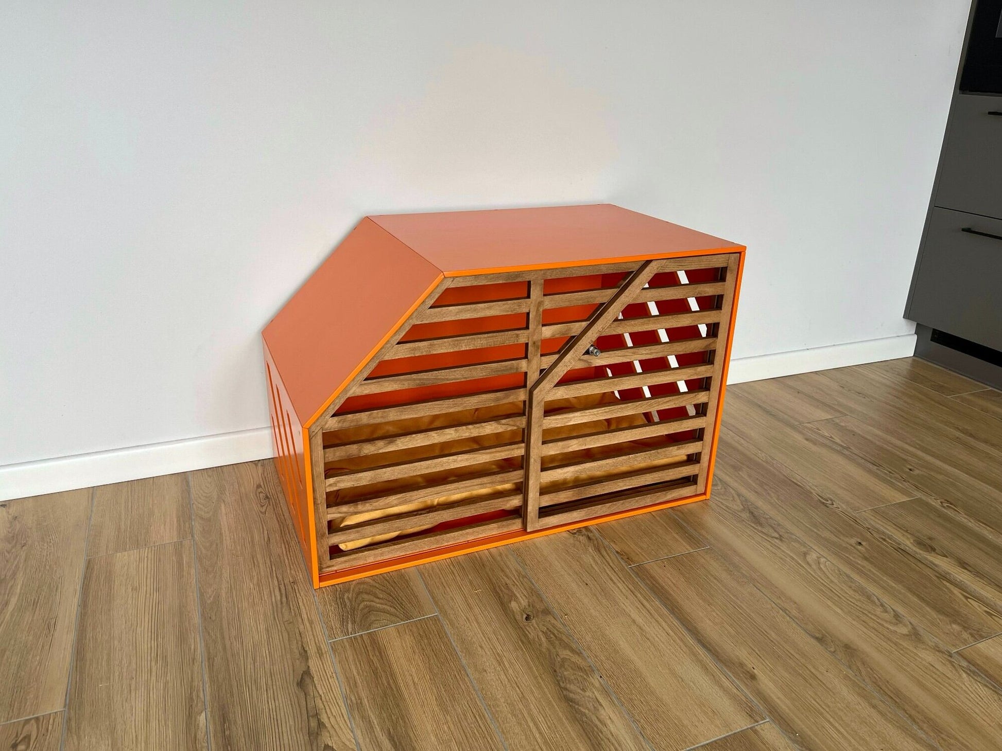 Handcrafted Pink Dog House for a Comfortable and Charming Pet Haven - Image 12