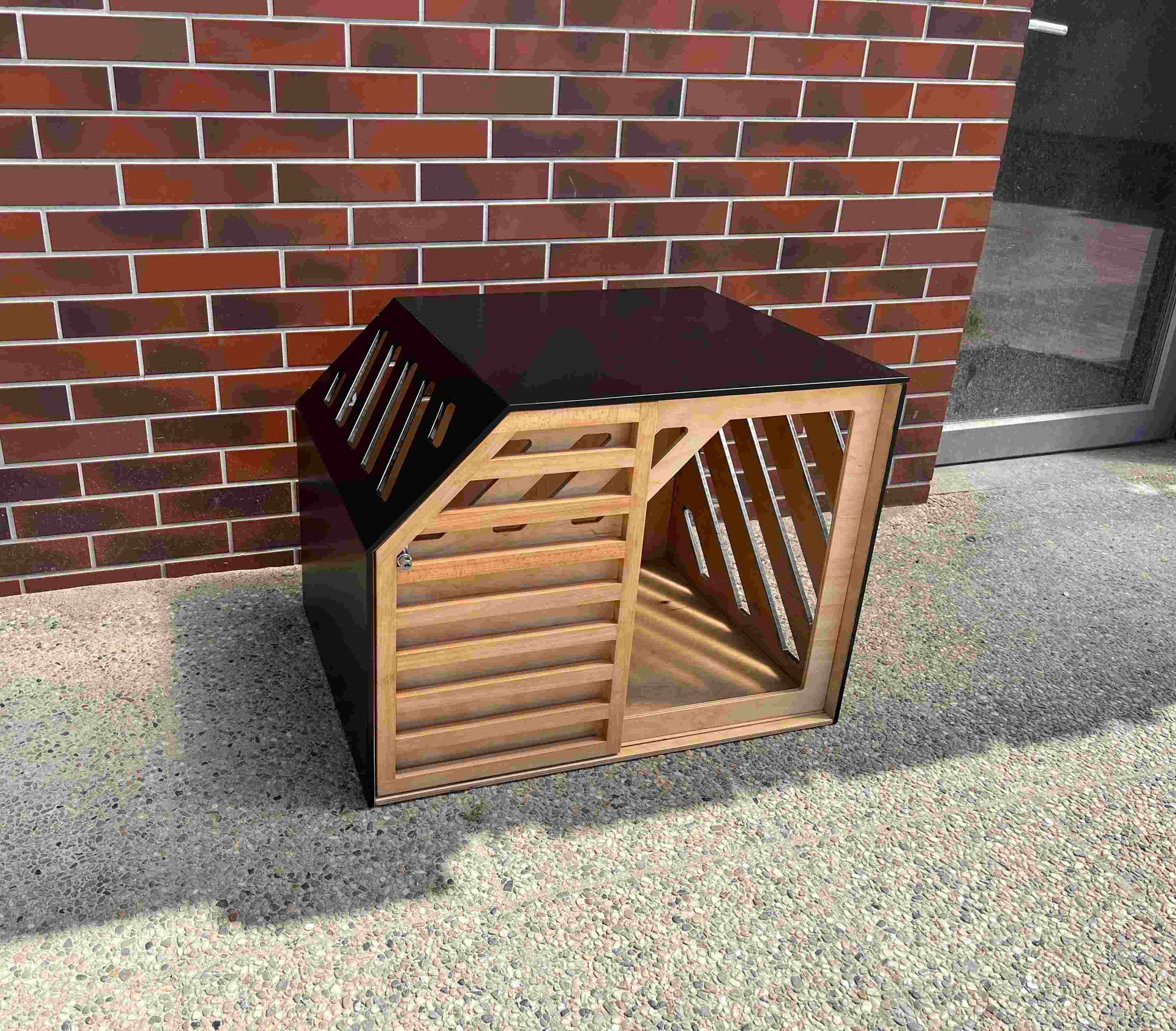Custom Designed Indoor Outdoor Dog Crate natural+black - Image 6