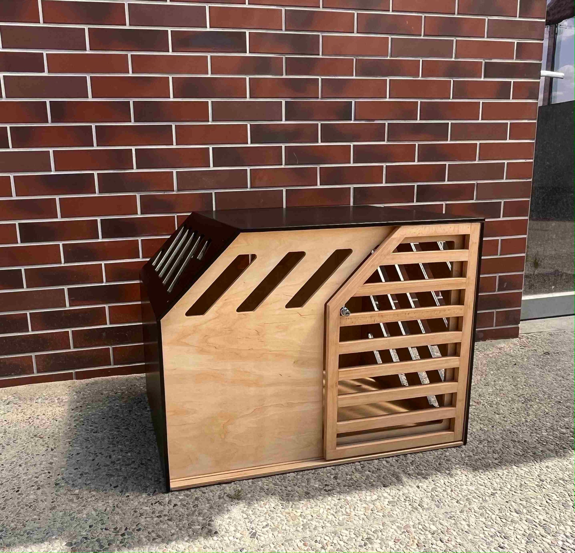 Custom Designed Indoor Outdoor Dog Crate natural+black - Image 9