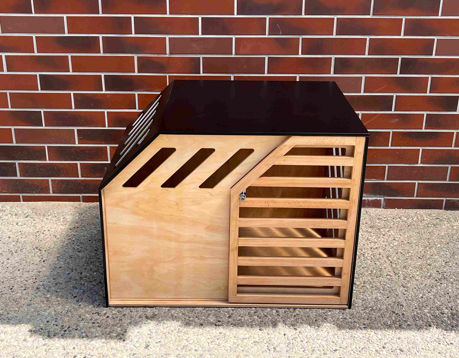 Custom Designed Indoor Outdoor Dog Crate natural+black - Image 3