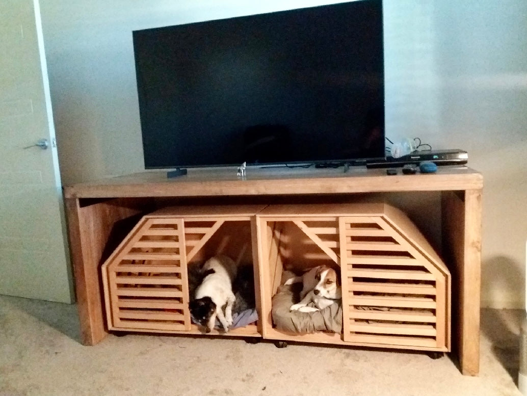 Comfortable and Durable Double Dog House in Elegant White Design - Image 10
